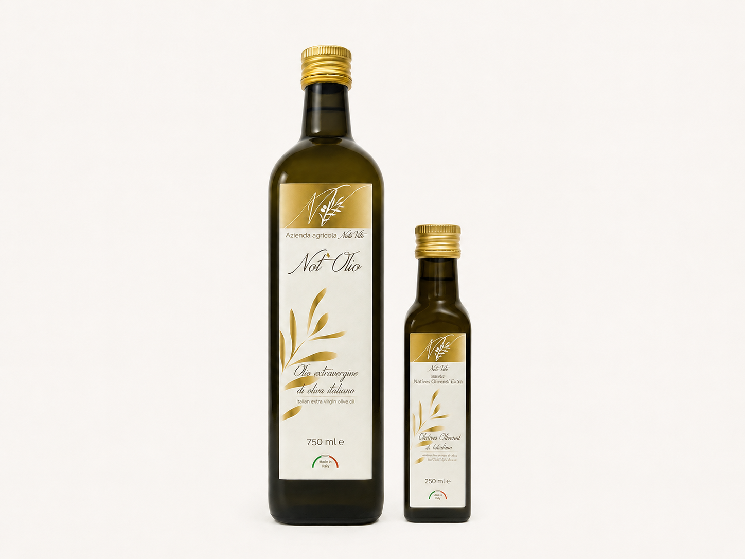 Botella de aceite de oliva virgen extra italiano Noto Vito de 750 ml junto a una botella de 250 ml.